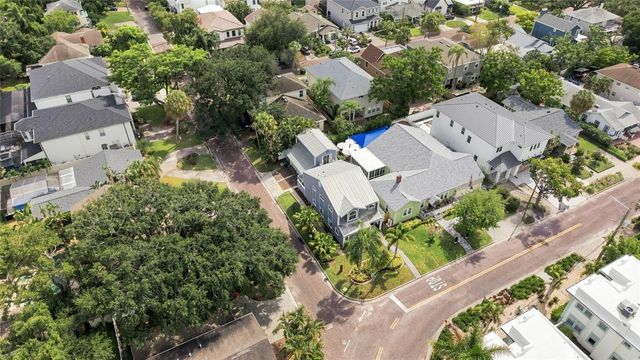 2802 W ESTRELLA STREET, Tampa, FL 33629