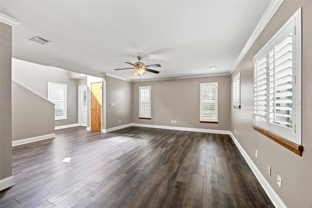 2802 W ESTRELLA STREET, Tampa, FL 33629