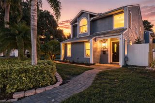 2802 W ESTRELLA STREET, Tampa, FL 33629