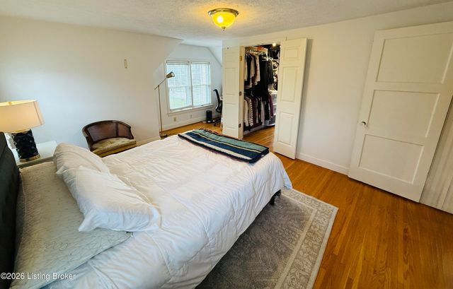 4305 Westport Terrace, Louisville, KY 40207