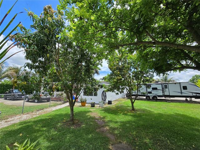 20595 SW 190th St, Miami, FL 33187
