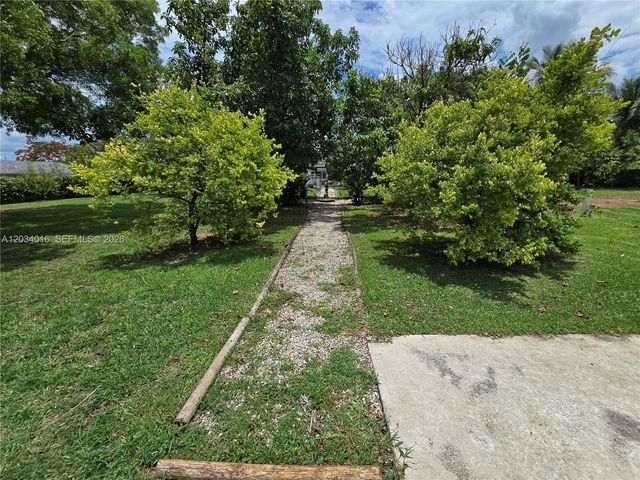 20595 SW 190th St, Miami, FL 33187