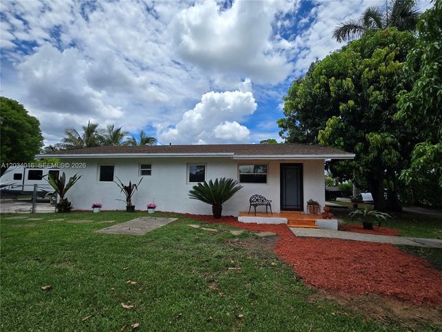 20595 SW 190th St, Miami, FL 33187