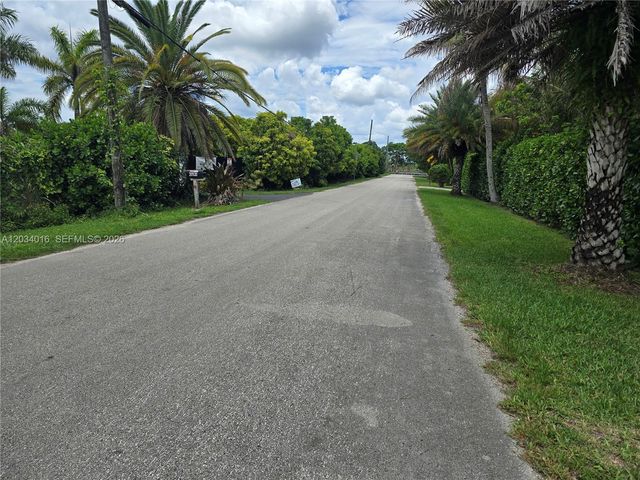 20595 SW 190th St, Miami, FL 33187