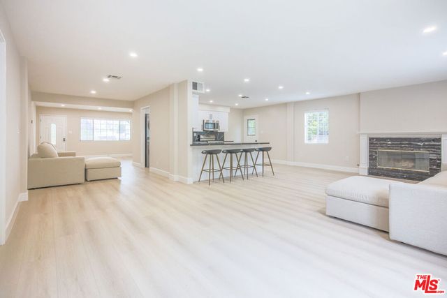 22022 Lopez Street, Woodland Hills, CA 91364