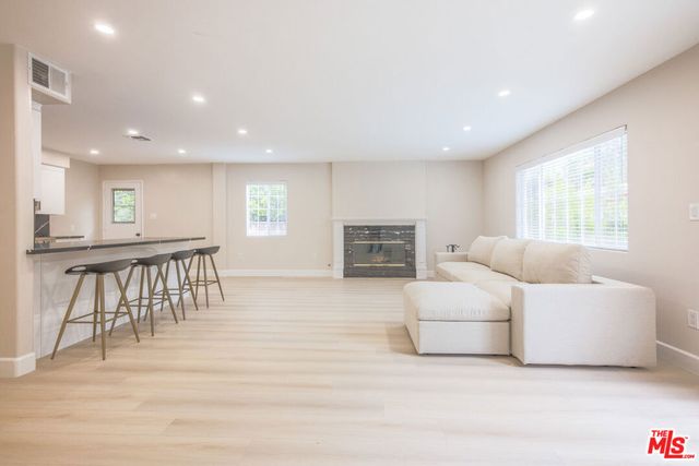 22022 Lopez Street, Woodland Hills, CA 91364