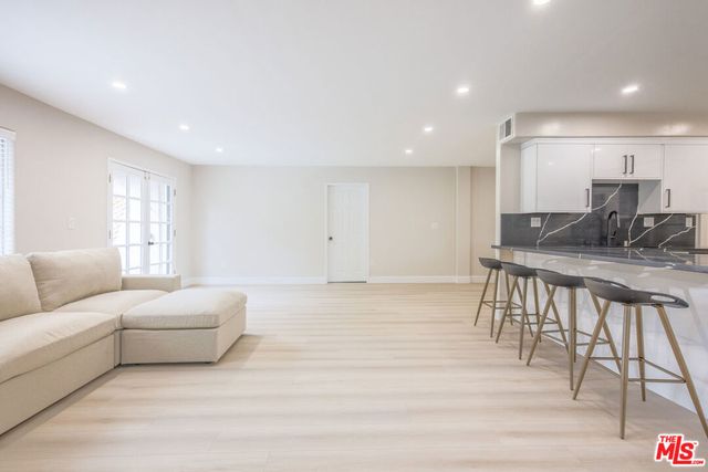 22022 Lopez Street, Woodland Hills, CA 91364