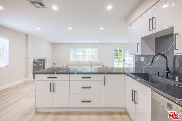 22022 Lopez Street, Woodland Hills, CA 91364