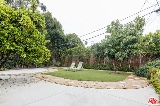 22022 Lopez Street, Woodland Hills, CA 91364