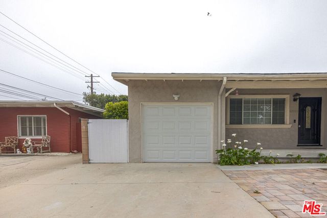 22022 Lopez Street, Woodland Hills, CA 91364