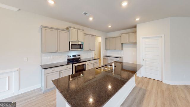 1024 Holliday Pass 84, Griffin, GA 30223