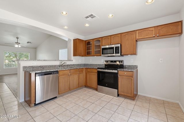 44035 W SNOW Drive, Maricopa, AZ 85138