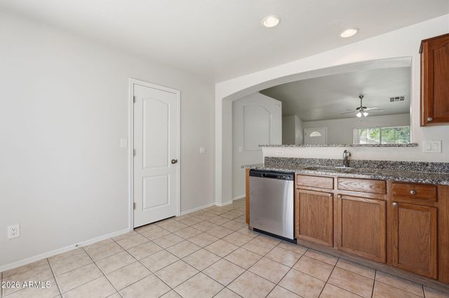 44035 W SNOW Drive, Maricopa, AZ 85138