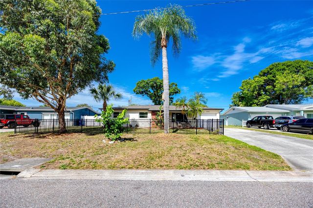 6482 20TH STREET N, St Petersburg, FL 33702