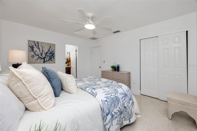 6482 20TH STREET N, St Petersburg, FL 33702