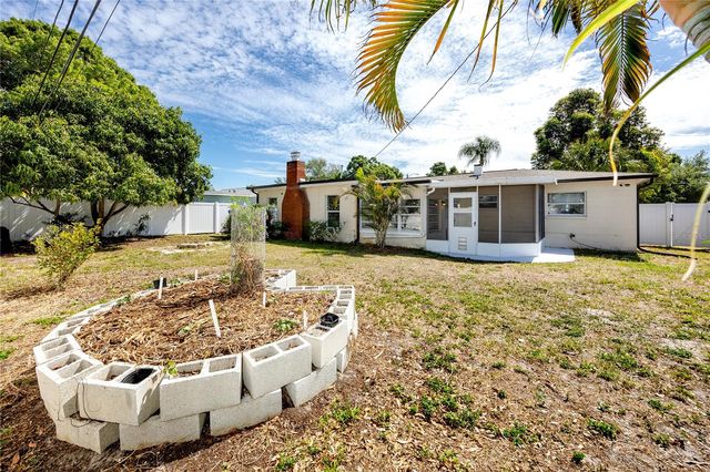 6482 20TH STREET N, St Petersburg, FL 33702