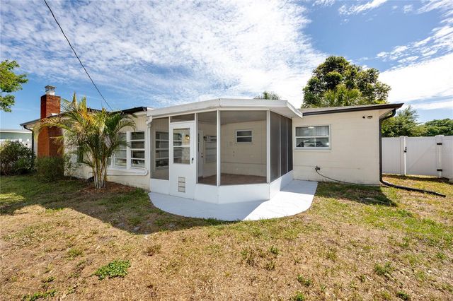 6482 20TH STREET N, St Petersburg, FL 33702