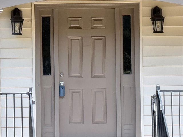 5210 Maplewood Lane, Gainesville, GA 30504