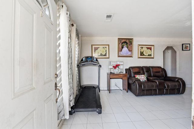 1002 Grenfell Lane, Houston, TX 77076