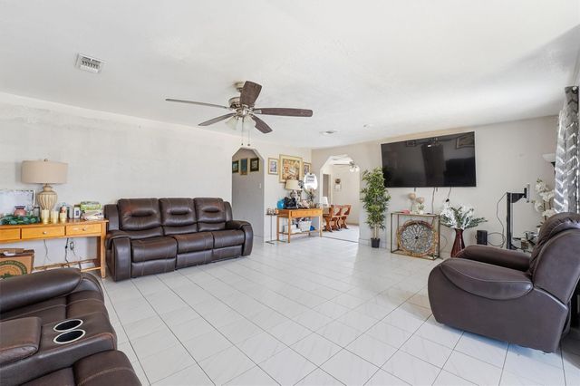 1002 Grenfell Lane, Houston, TX 77076