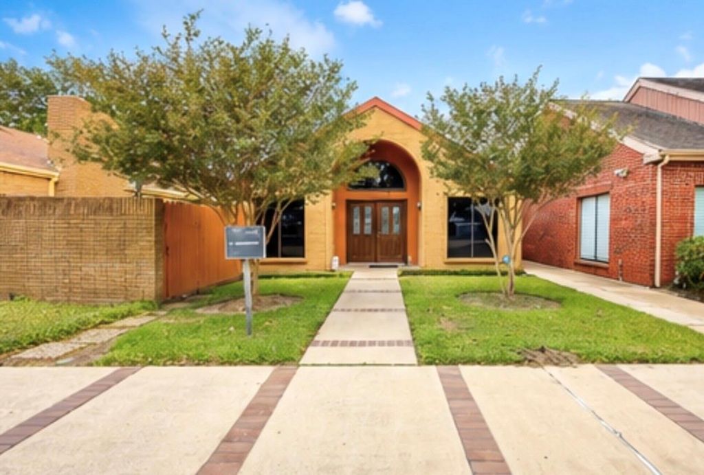 11111 Jones Road W 3, Houston, TX 77065