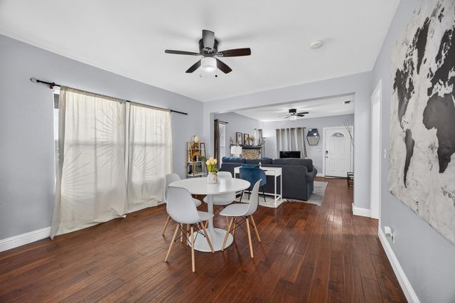 2310 32nd St, Sacramento, CA 95817