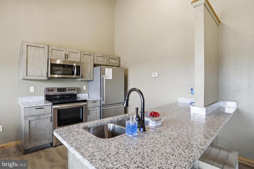 Image 11 of property listing at 83 GRANDVIEW BLVD, Mc Henry, MD 21541