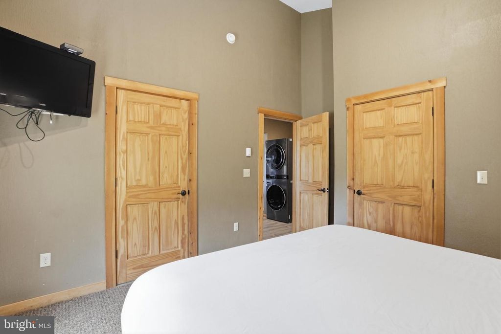 Image 18 of property listing at 83 GRANDVIEW BLVD, Mc Henry, MD 21541