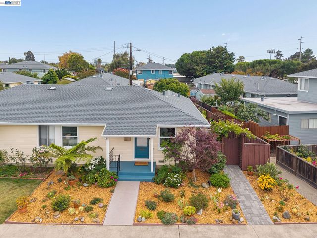 104 Cypress St, Alameda, CA 94501