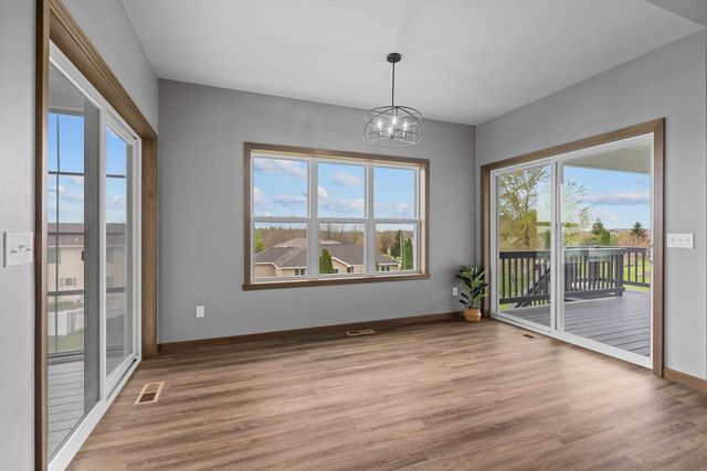 306 ASHTIN WAY, Hortonville, WI 54944