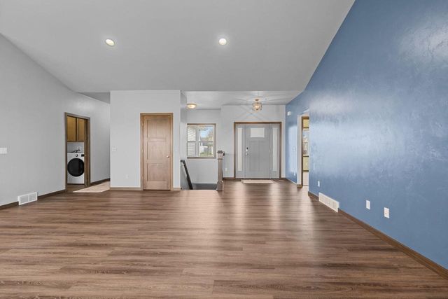 306 ASHTIN WAY, Hortonville, WI 54944