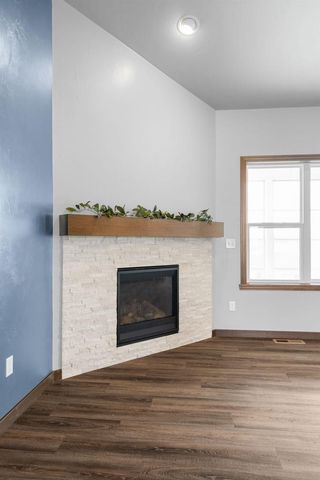 306 ASHTIN WAY, Hortonville, WI 54944