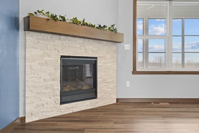 306 ASHTIN WAY, Hortonville, WI 54944