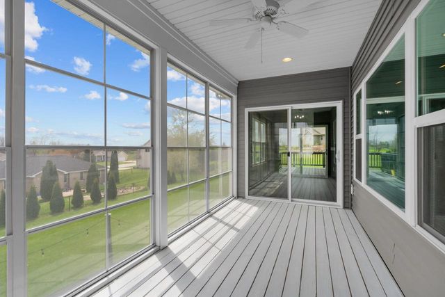 306 ASHTIN WAY, Hortonville, WI 54944