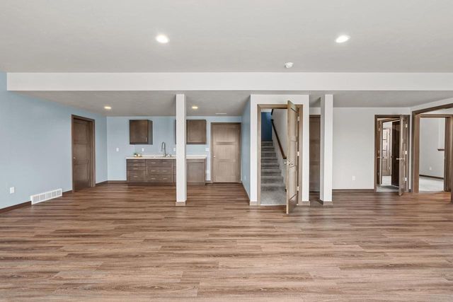 306 ASHTIN WAY, Hortonville, WI 54944
