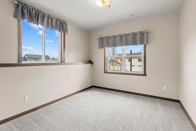 306 ASHTIN WAY, Hortonville, WI 54944