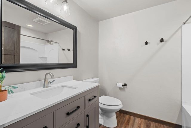306 ASHTIN WAY, Hortonville, WI 54944