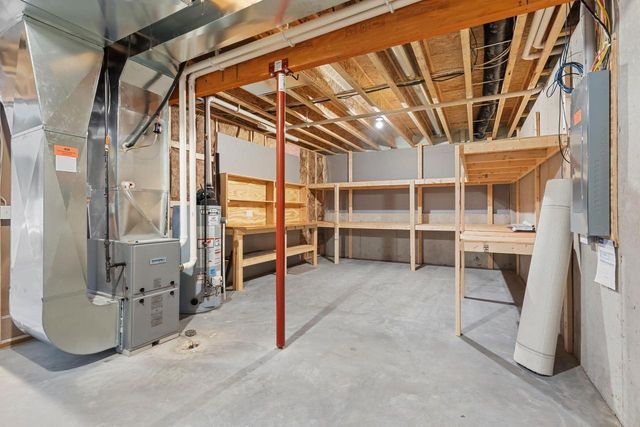 306 ASHTIN WAY, Hortonville, WI 54944