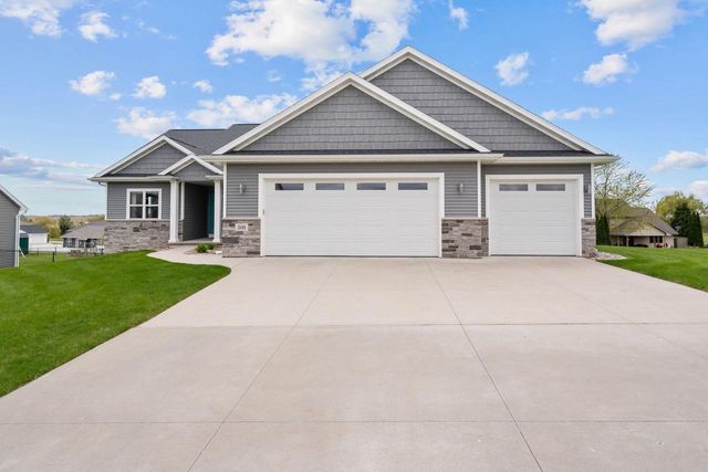 306 ASHTIN WAY, Hortonville, WI 54944