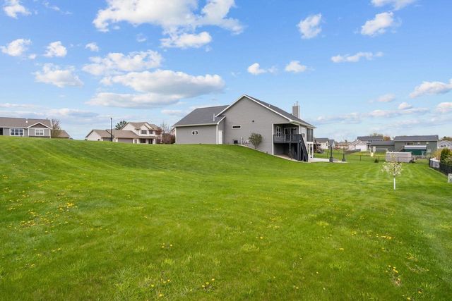 306 ASHTIN WAY, Hortonville, WI 54944