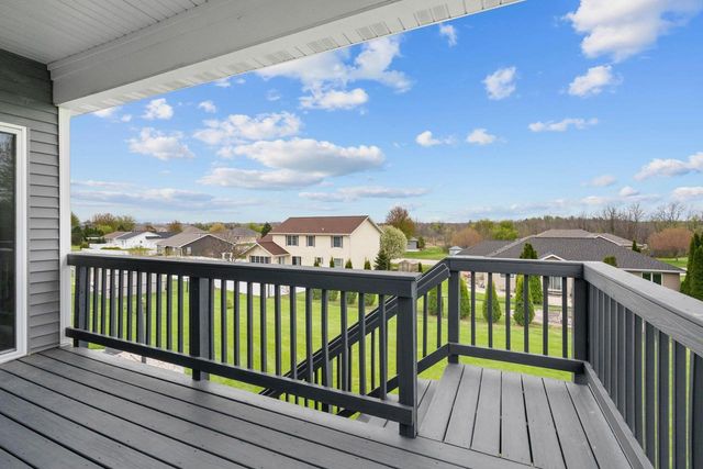 306 ASHTIN WAY, Hortonville, WI 54944