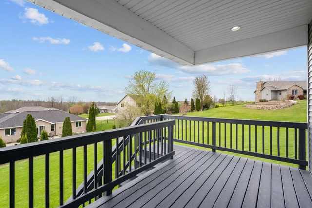 306 ASHTIN WAY, Hortonville, WI 54944