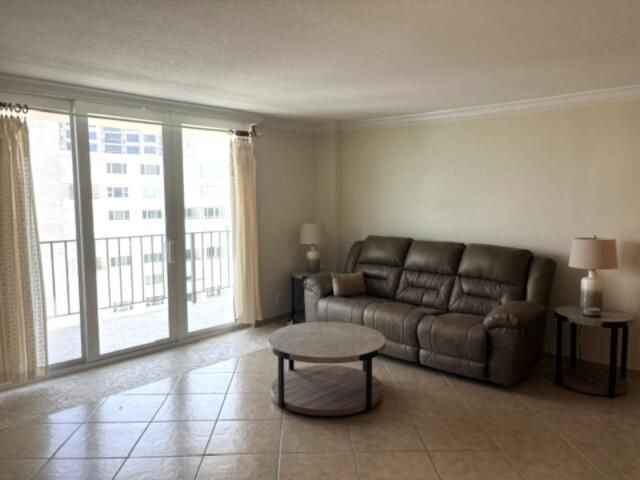 1900 S OCEAN Boulevard 7J, Lauderdale By The Sea, FL 33062