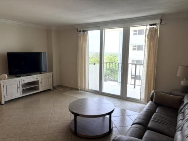 1900 S OCEAN Boulevard 7J, Lauderdale By The Sea, FL 33062