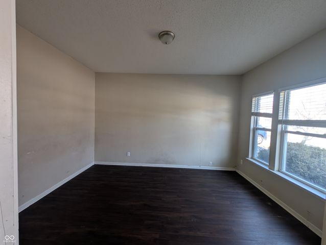 5734 N Attleburg Drive, Mccordsville, IN 46055