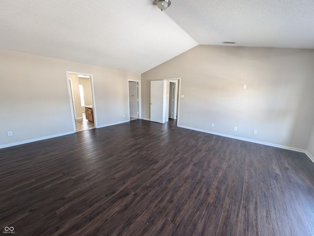 5734 N Attleburg Drive, Mccordsville, IN 46055