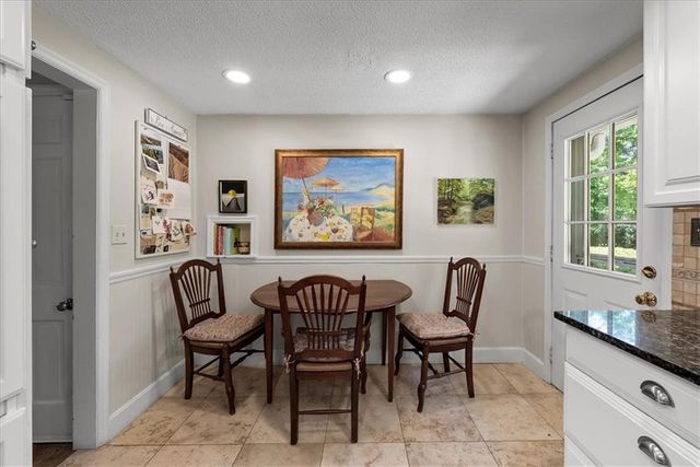 4533 W 65th Street, Prairie Village, KS 66208