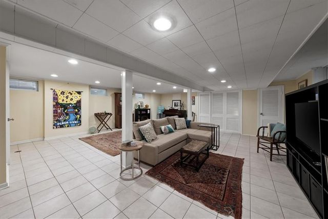 4533 W 65th Street, Prairie Village, KS 66208