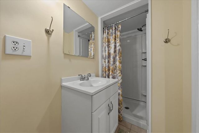 4533 W 65th Street, Prairie Village, KS 66208
