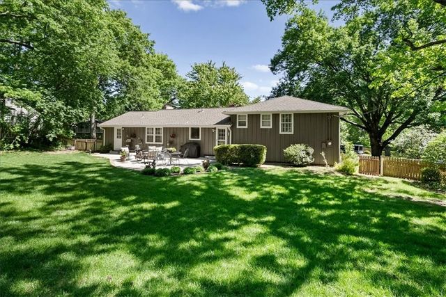 4533 W 65th Street, Prairie Village, KS 66208